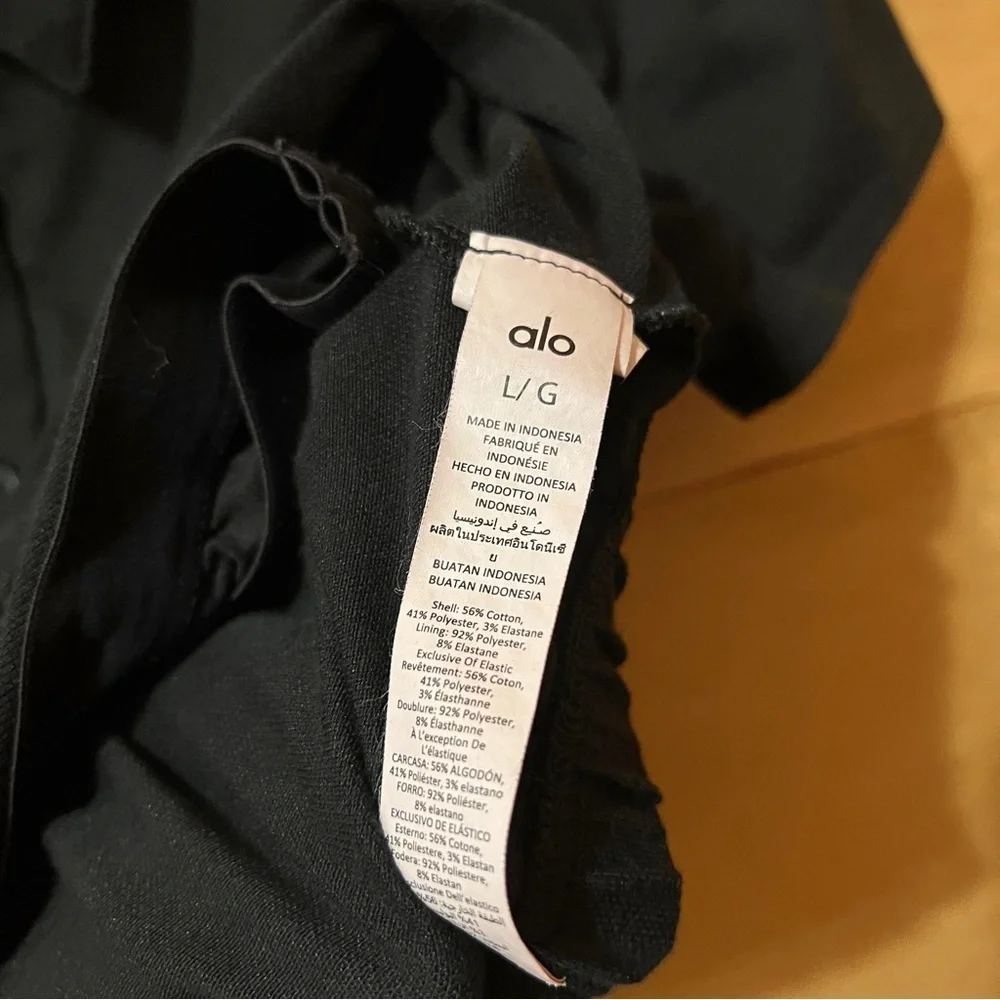 Alo | Cropped Prestige Polo Shirt Collared Built in Bra Top Pique Black Size L